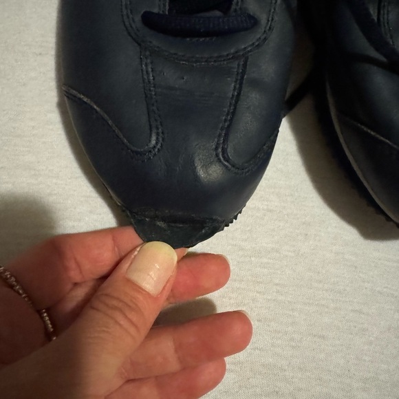 Fila Dark Blue and White Sneakers - Picture 3 of 7